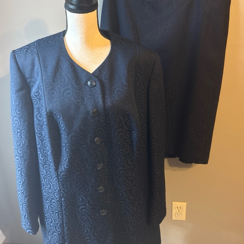 John Meyer Collection Blue Blazer/Skirt Suit. Size 20W.